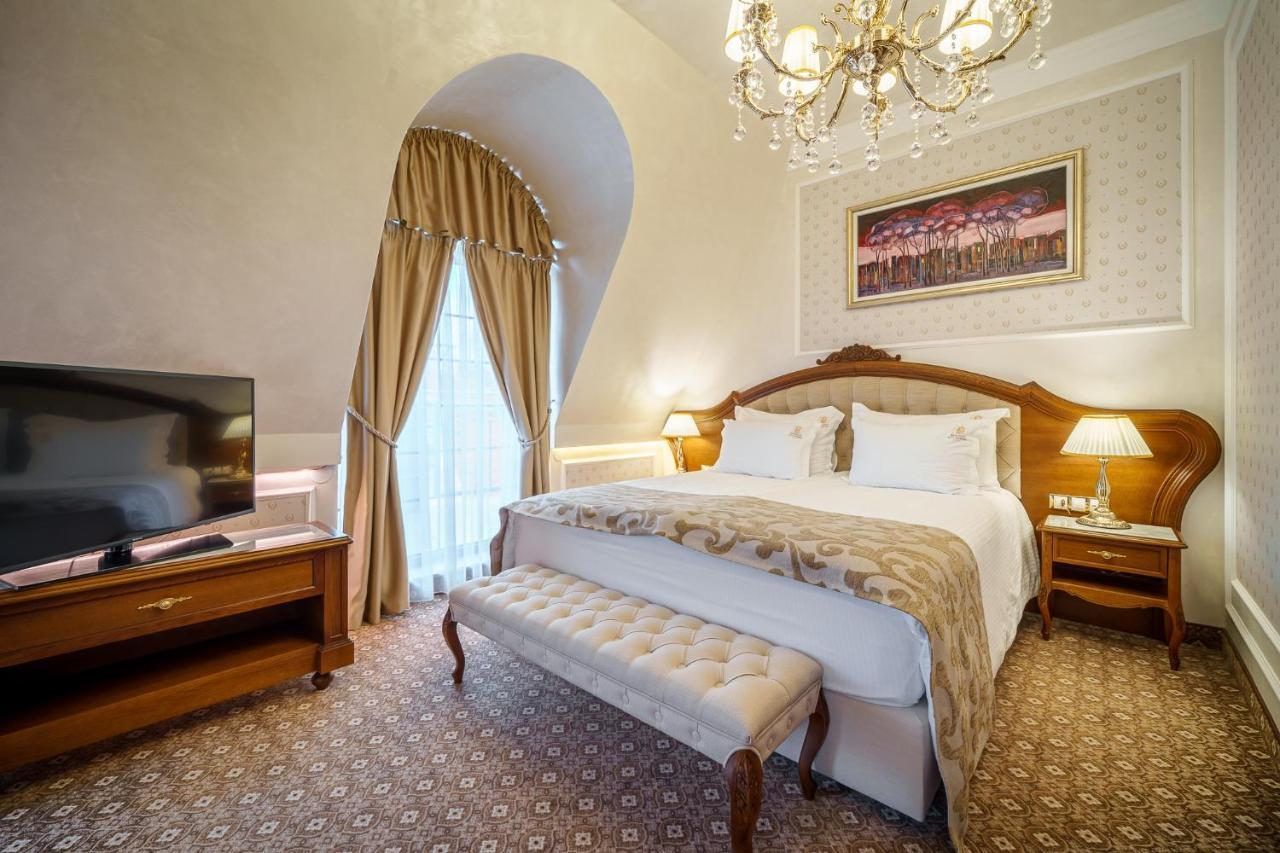 Residence City Garden - Certificate Of Excellence Top 10 Best Five-Stars City Hotels For 2024 Awarded By Htif Plovdiv Exterior foto