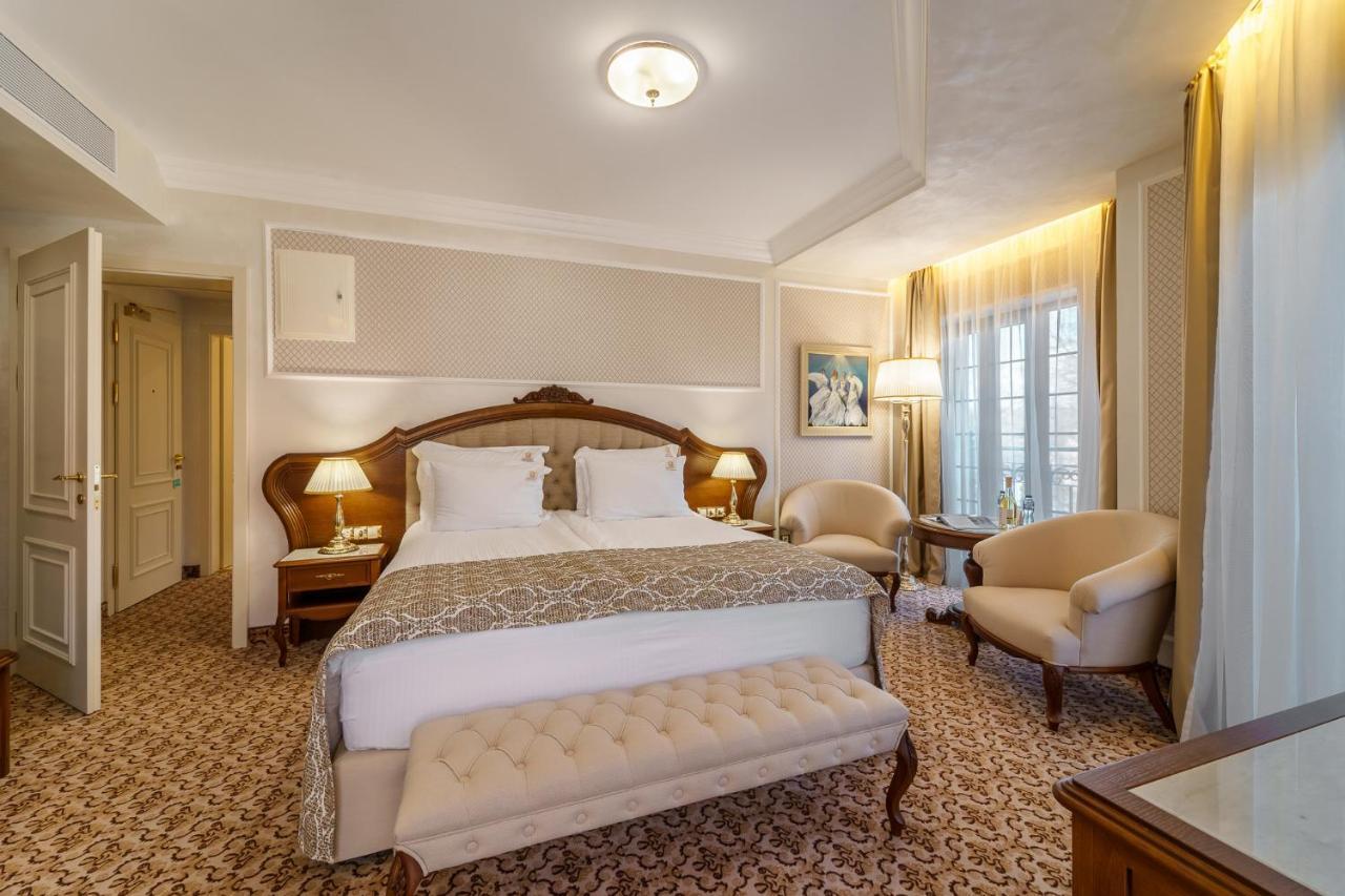 Residence City Garden - Certificate Of Excellence Top 10 Best Five-Stars City Hotels For 2024 Awarded By Htif Plovdiv Exterior foto