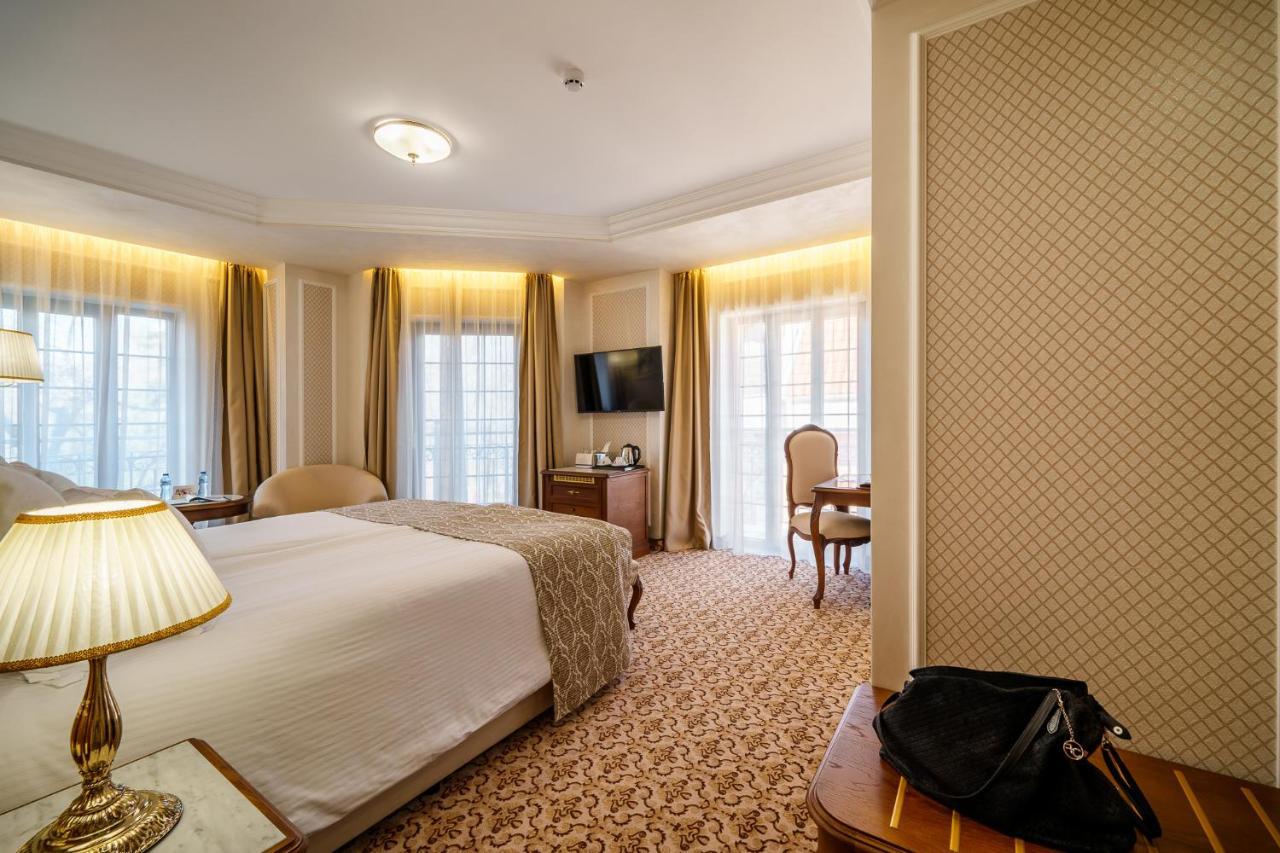 Residence City Garden - Certificate Of Excellence Top 10 Best Five-Stars City Hotels For 2024 Awarded By Htif Plovdiv Exterior foto