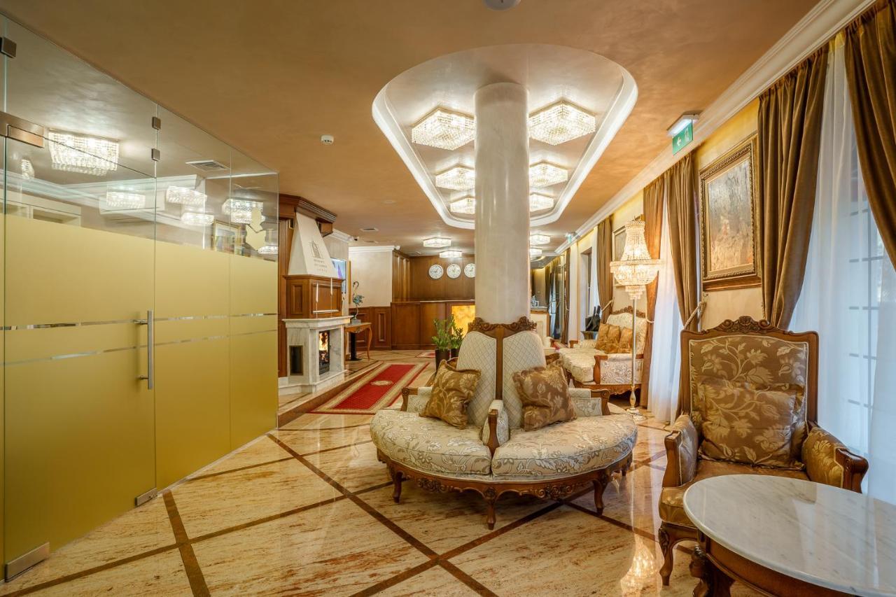 Residence City Garden - Certificate Of Excellence Top 10 Best Five-Stars City Hotels For 2024 Awarded By Htif Plovdiv Exterior foto