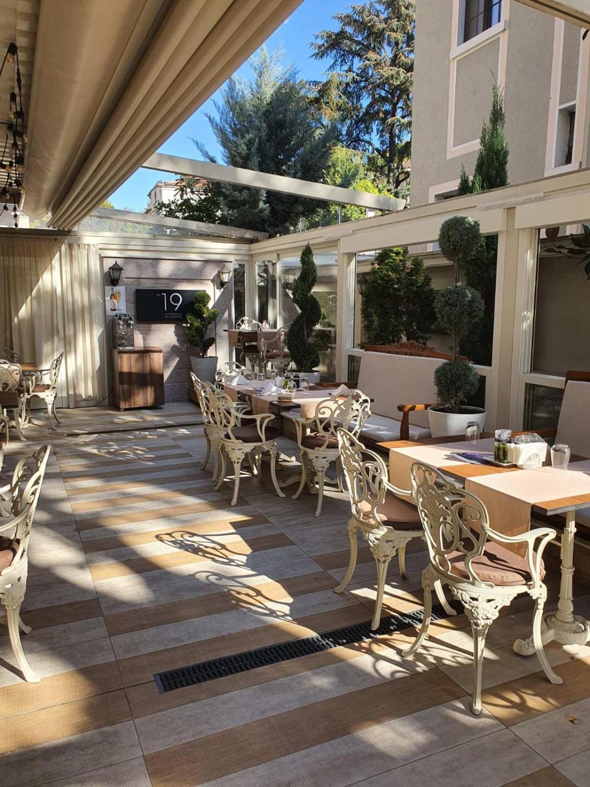 Residence City Garden - Certificate Of Excellence Top 10 Best Five-Stars City Hotels For 2024 Awarded By Htif Plovdiv Exterior foto