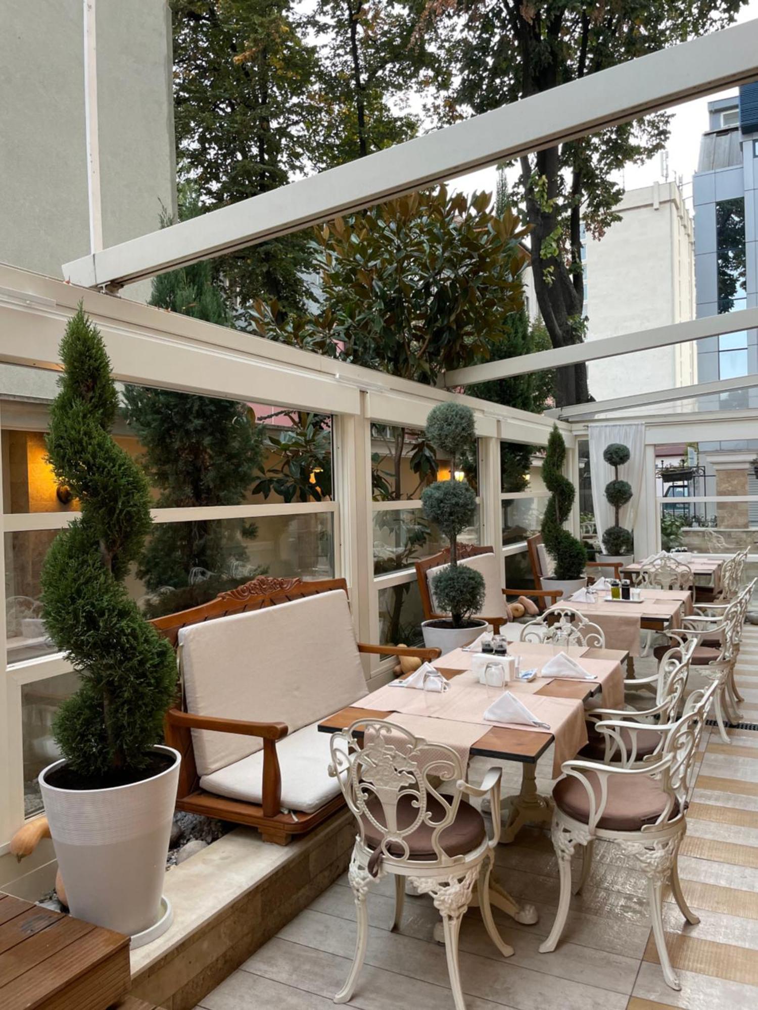 Residence City Garden - Certificate Of Excellence Top 10 Best Five-Stars City Hotels For 2024 Awarded By Htif Plovdiv Exterior foto