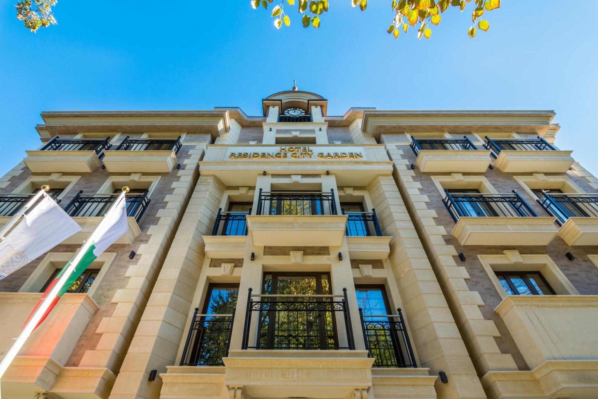 Residence City Garden - Certificate Of Excellence Top 10 Best Five-Stars City Hotels For 2024 Awarded By Htif Plovdiv Exterior foto