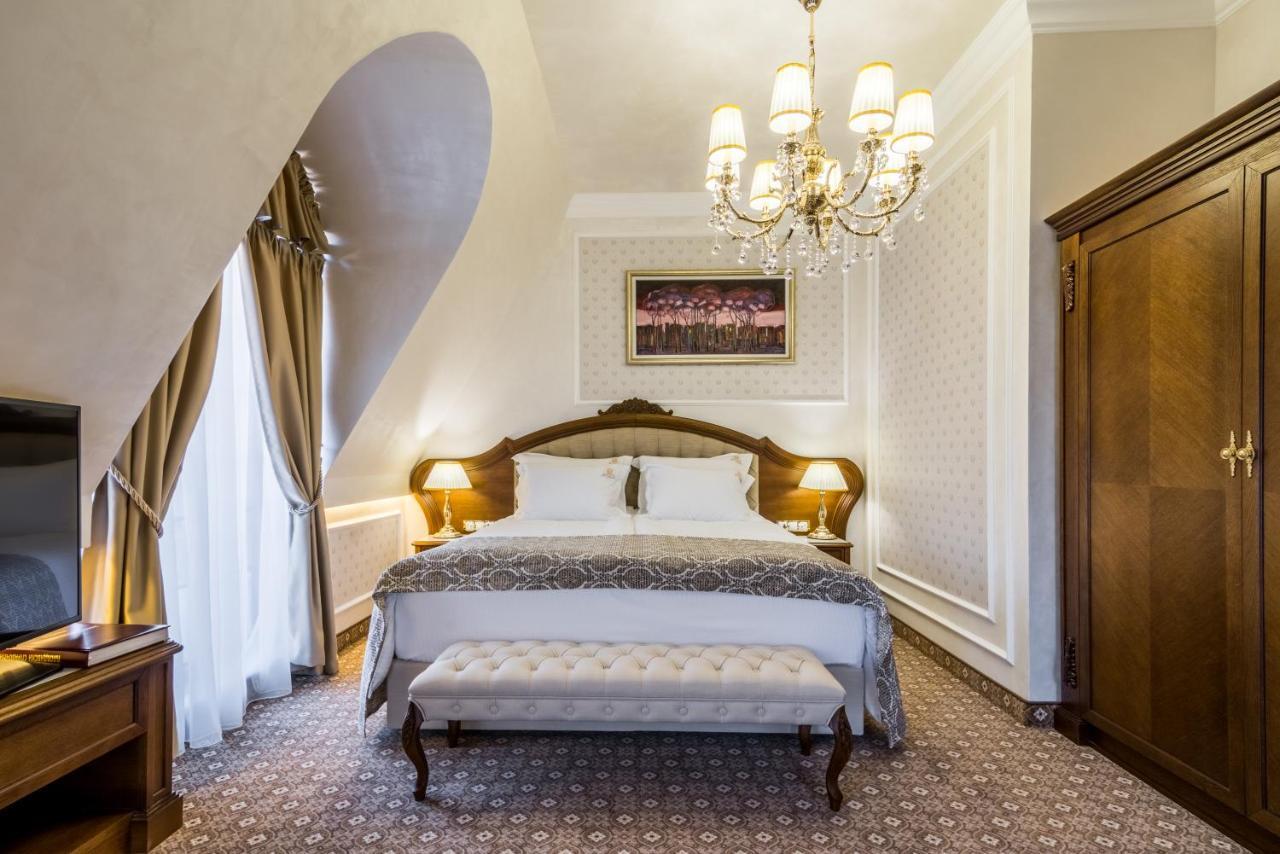 Residence City Garden - Certificate Of Excellence Top 10 Best Five-Stars City Hotels For 2024 Awarded By Htif Plovdiv Exterior foto